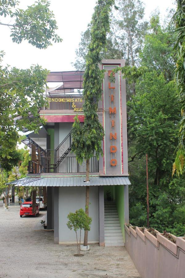 Pondok Wisata dan Restoran Elim Waingapu Exterior foto