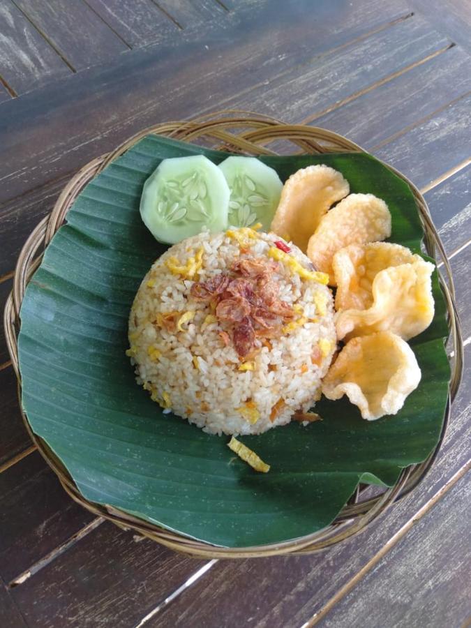 Pondok Wisata dan Restoran Elim Waingapu Exterior foto